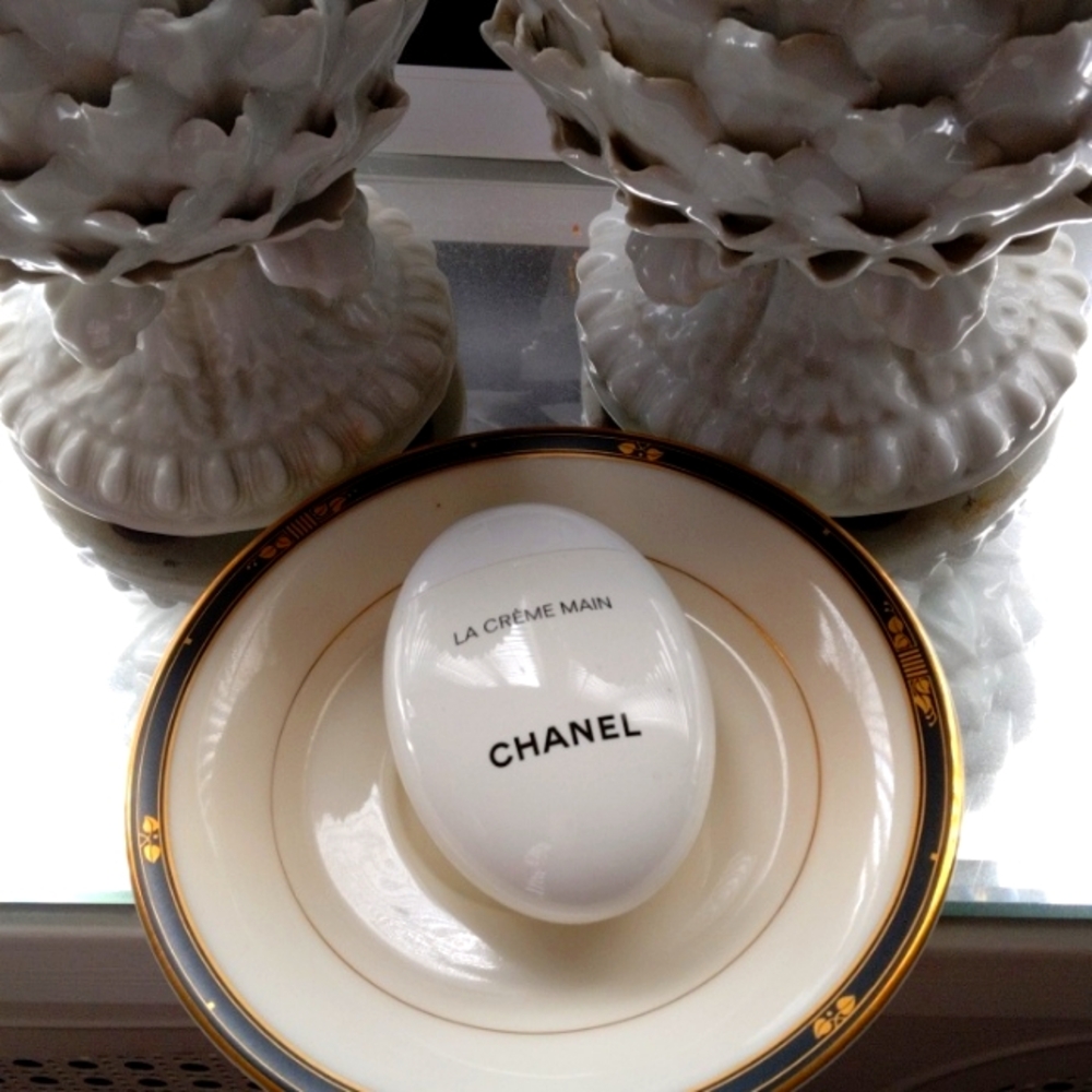 CHANEL LA CRÈME MAIN